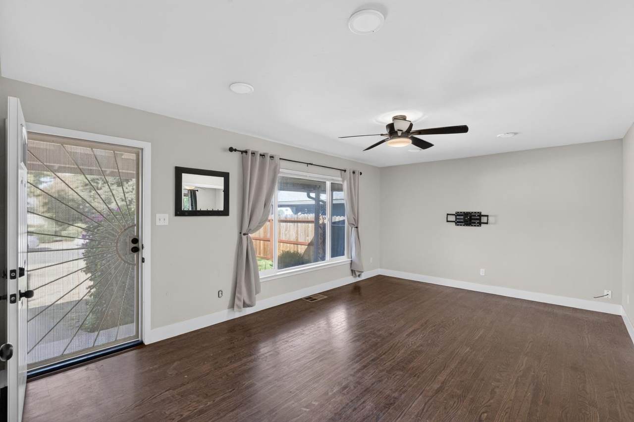 https://bt-photos.global.ssl.fastly.net/sacramento/1280_boomver_1_561230584-2.jpg