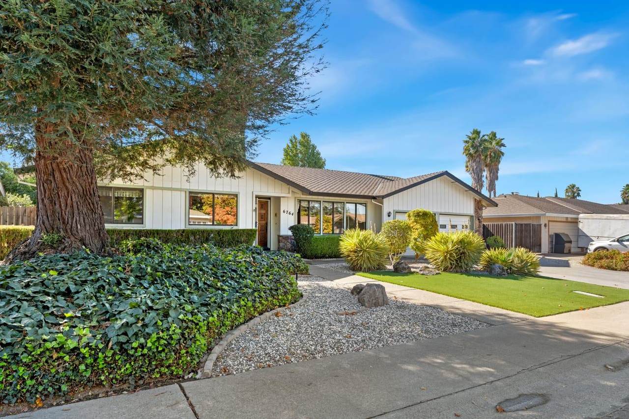 https://bt-photos.global.ssl.fastly.net/sacramento/1280_boomver_1_561230621-2.jpg