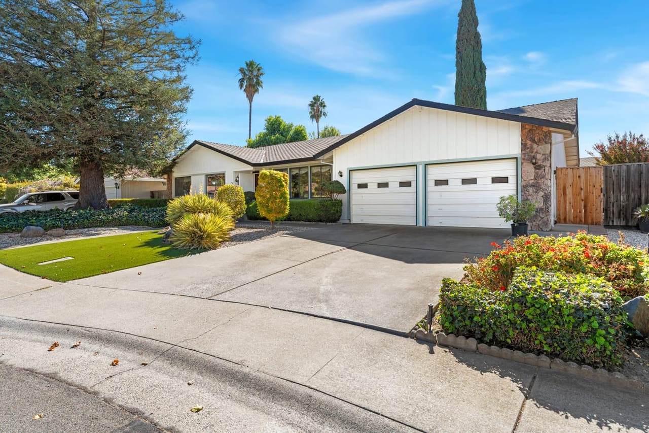 https://bt-photos.global.ssl.fastly.net/sacramento/1280_boomver_1_561230621-2.jpg