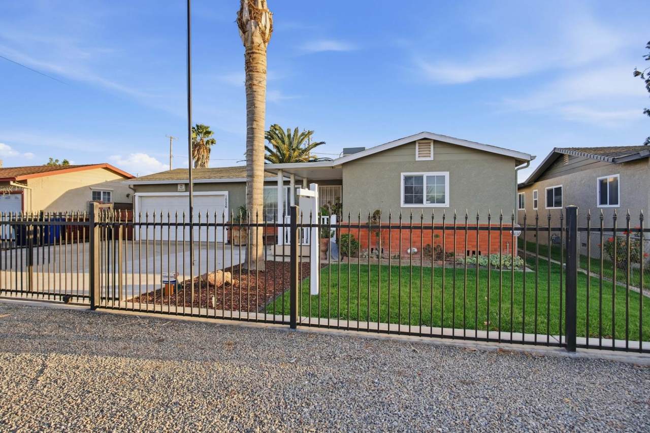 https://bt-photos.global.ssl.fastly.net/sacramento/1280_boomver_1_561230660-2.jpg