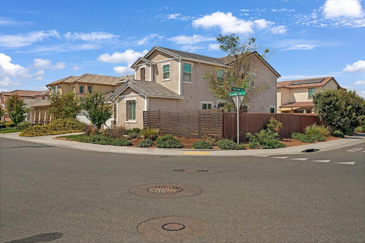 https://bt-photos.global.ssl.fastly.net/sacramento/1280_boomver_1_561230737-2.jpg