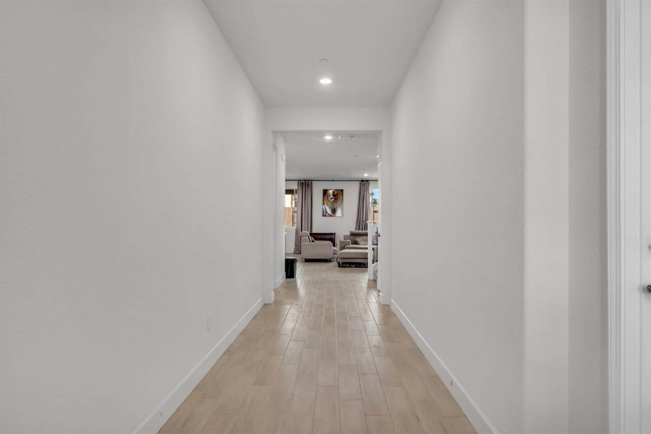 https://bt-photos.global.ssl.fastly.net/sacramento/1280_boomver_1_561230737-2.jpg