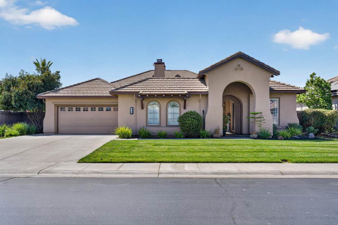 18204 Mallard Street - Photo 1