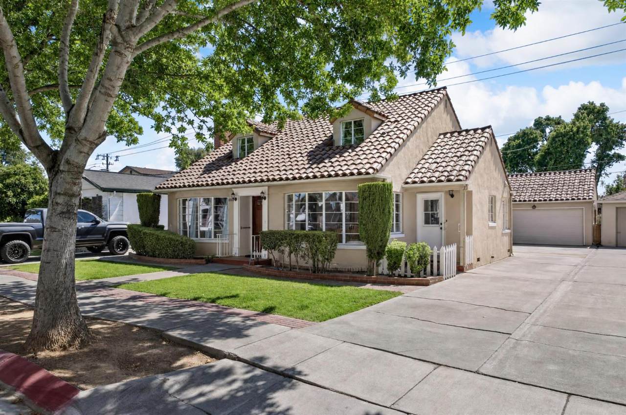 224 Berverdor Avenue - Photo 1