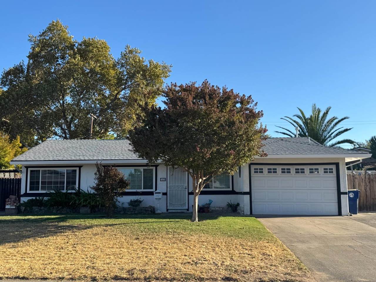 7428 Autumn Avenue - Photo 1
