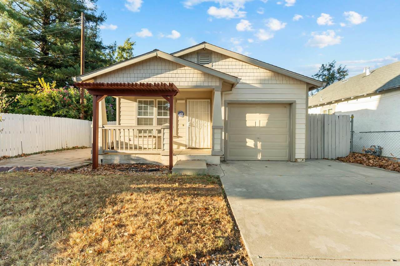 3611 23rd Avenue - Photo 1