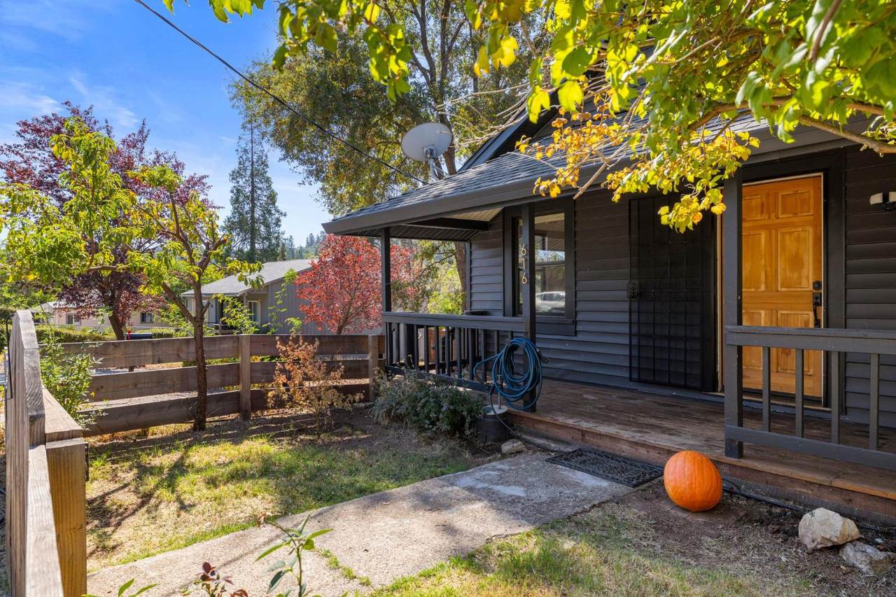 616 Myrtle Avenue - Photo 1