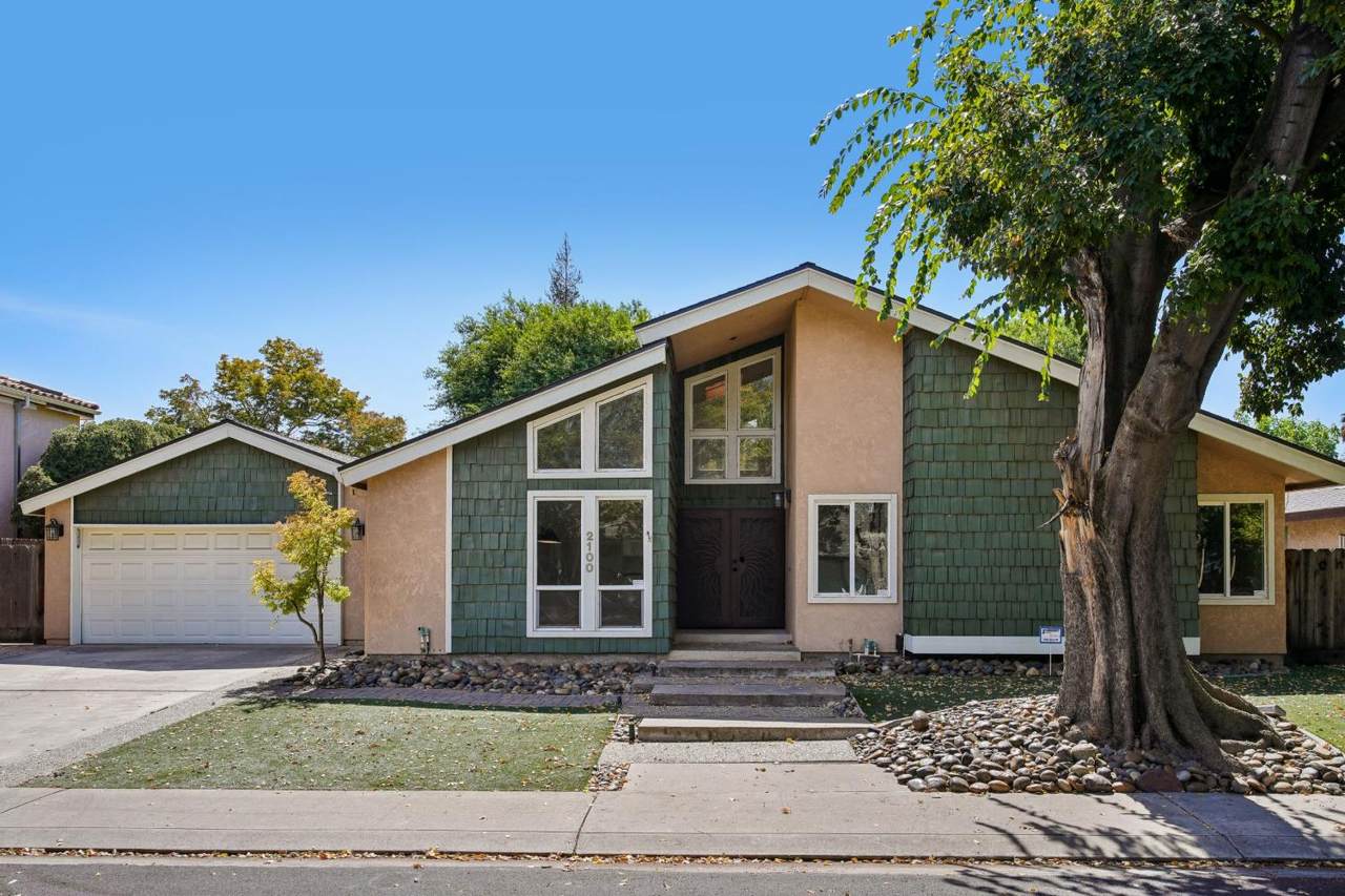 2100 Sandpoint Drive - Photo 1