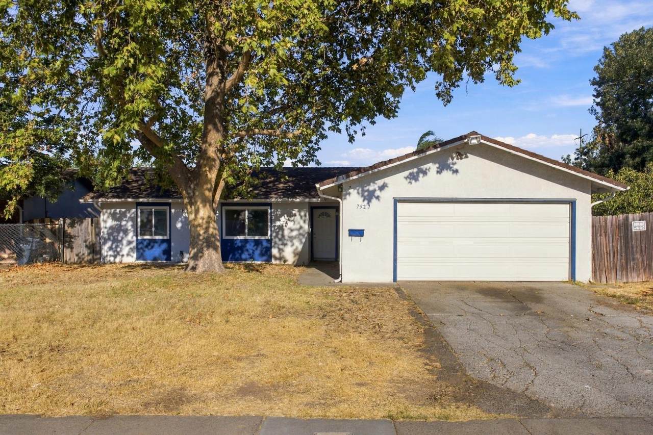 7927 Albion Way - Photo 1