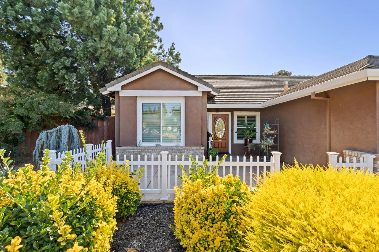 https://bt-photos.global.ssl.fastly.net/sacramento/1280_boomver_1_561231184-2.jpg
