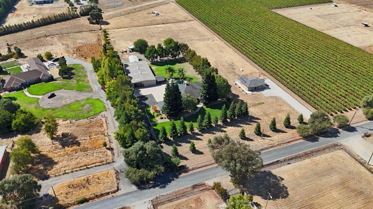 https://bt-photos.global.ssl.fastly.net/sacramento/1280_boomver_1_561231249-2.jpg