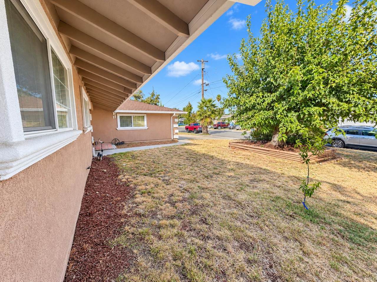 https://bt-photos.global.ssl.fastly.net/sacramento/1280_boomver_1_561231353-2.jpg