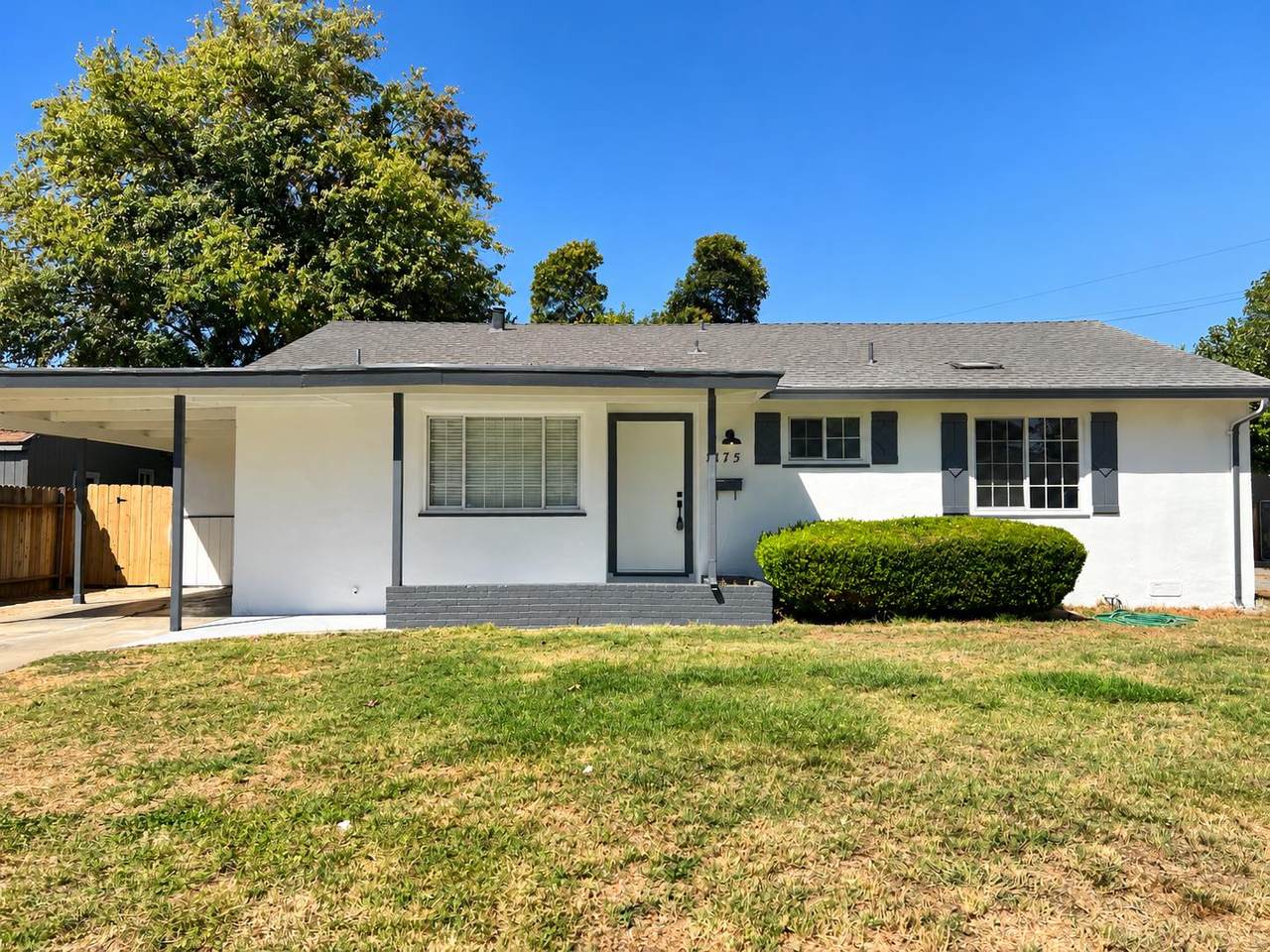 2175 De Ovan Avenue - Photo 1