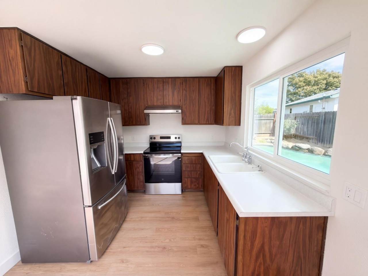 https://bt-photos.global.ssl.fastly.net/sacramento/1280_boomver_1_561231528-2.jpg