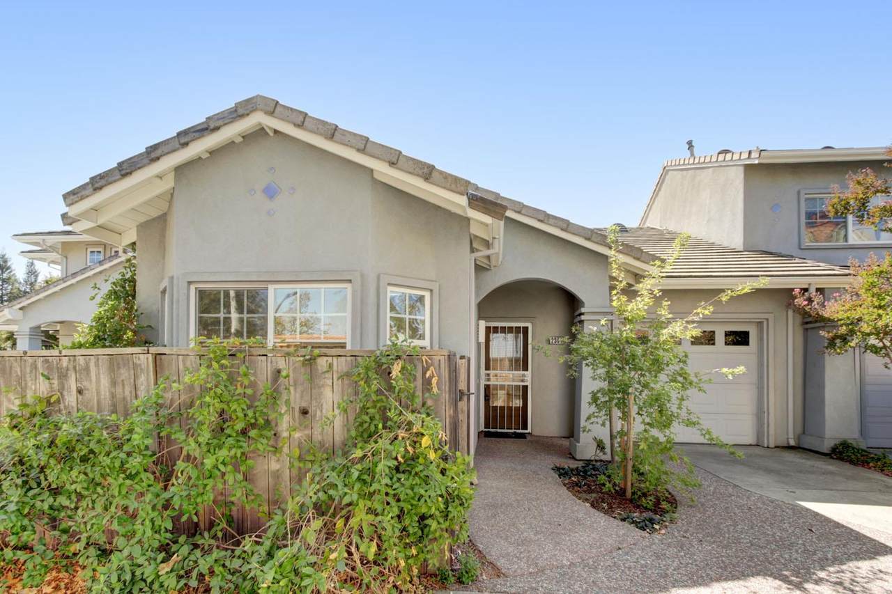 2361 Glacier Place - Photo 1