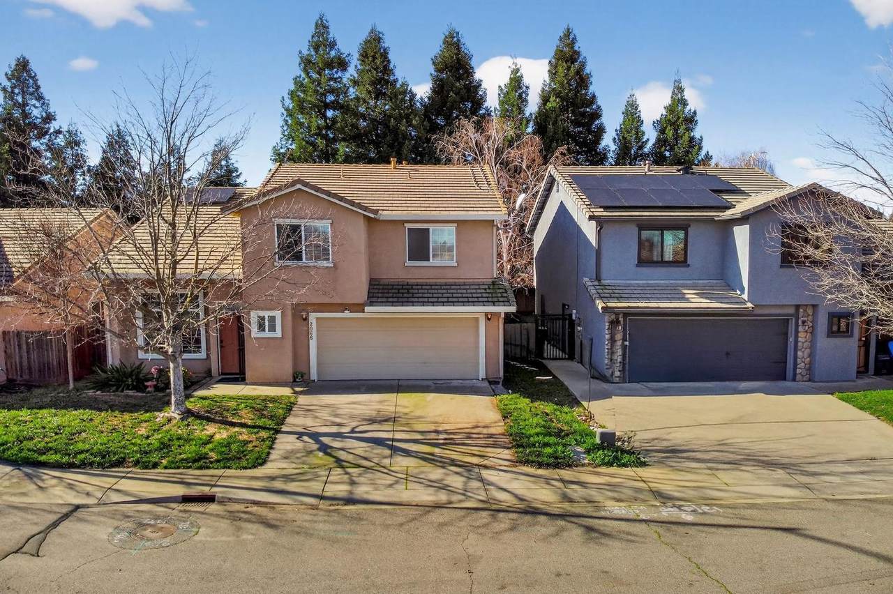 2066 Singhs Way - Photo 1