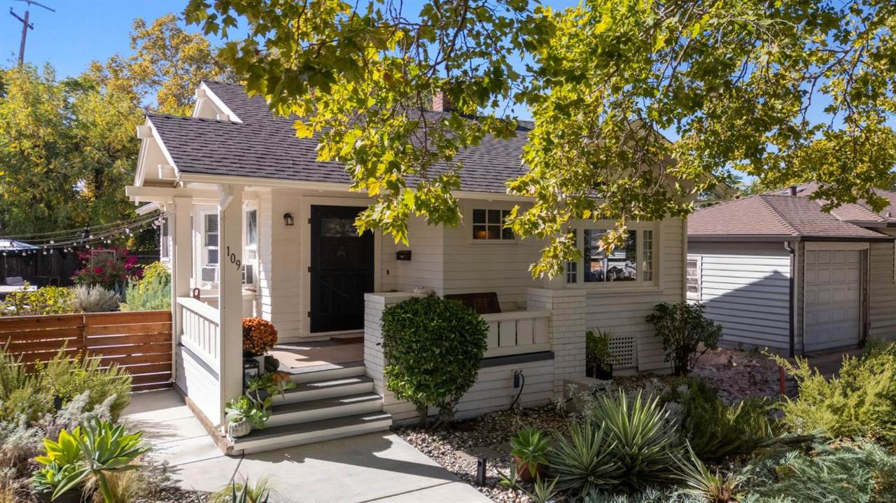 109 13th Street - Photo 1