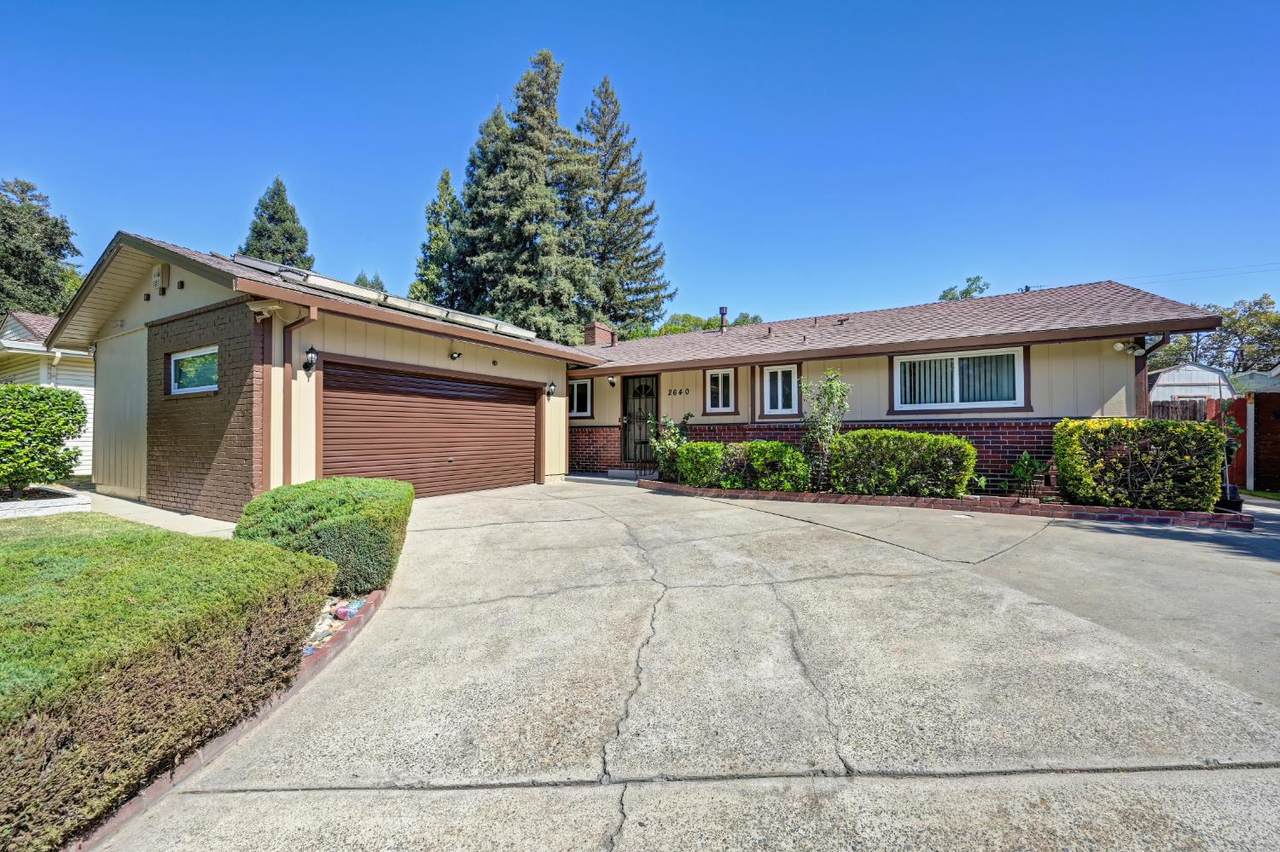 2640 Los Feliz Way - Photo 1