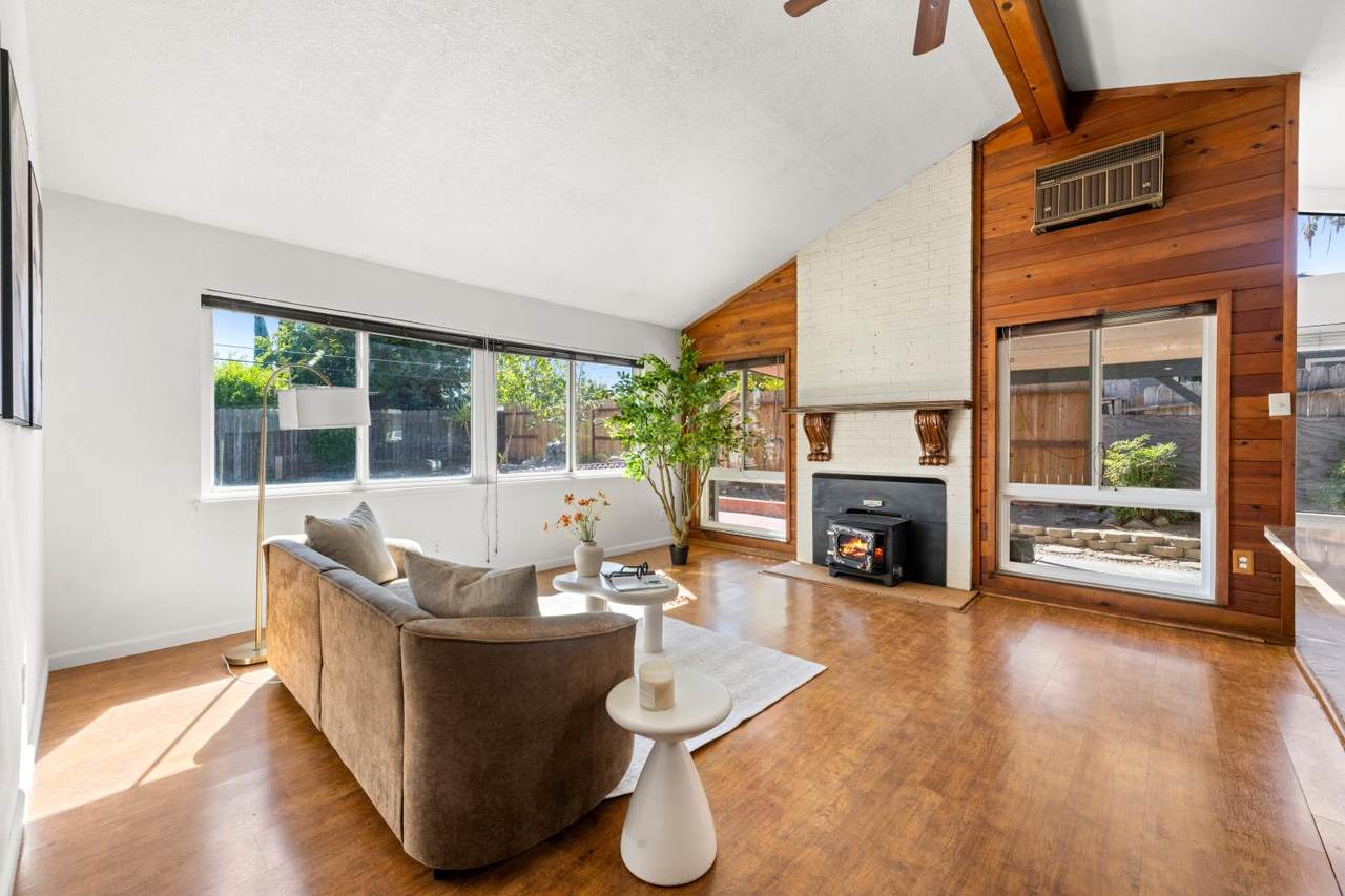 https://bt-photos.global.ssl.fastly.net/sacramento/1280_boomver_1_561231783-2.jpg