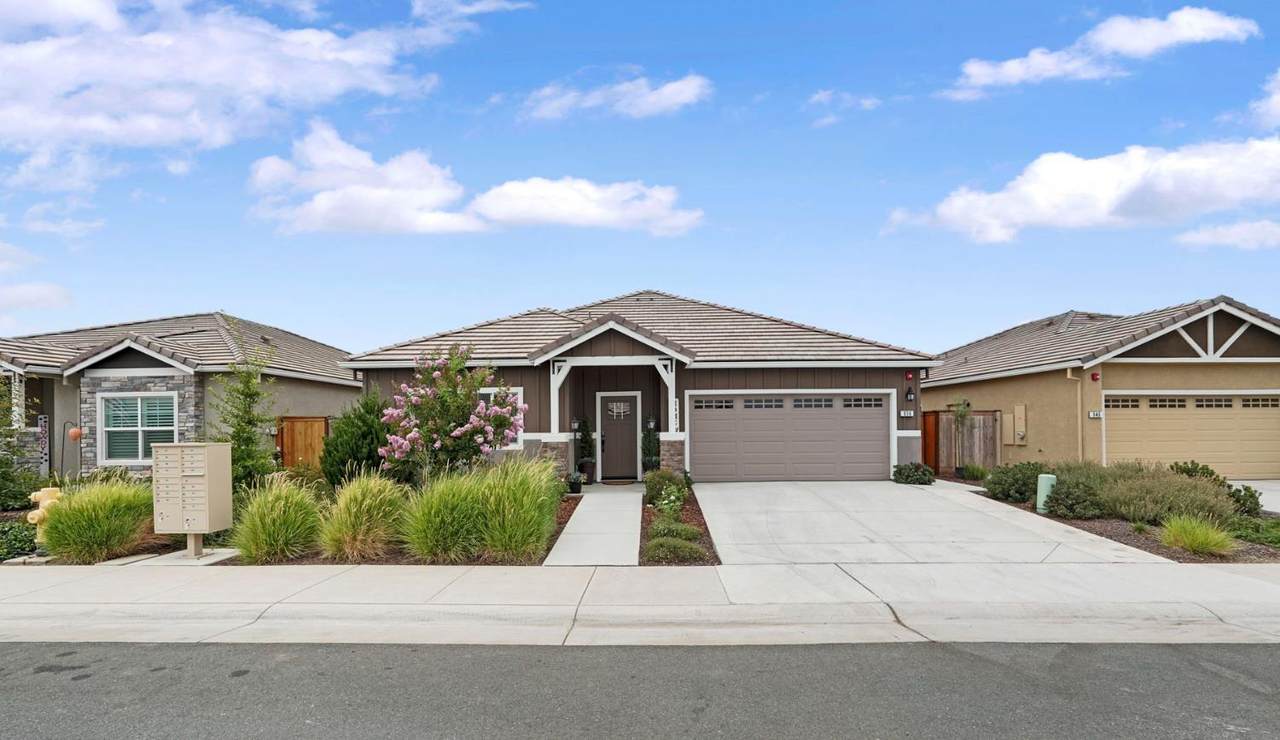 936 Hogan Road - Photo 1
