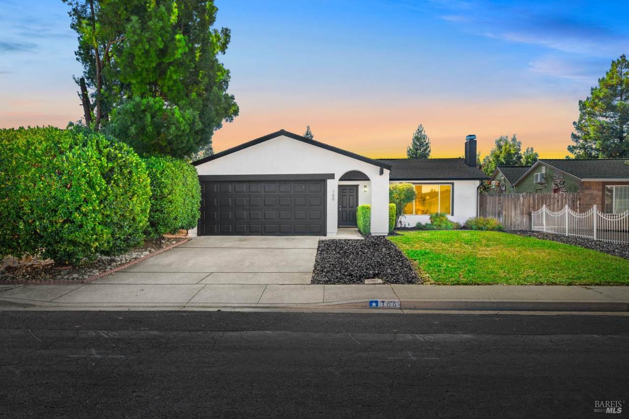 166 Somerville Drive - Photo 1