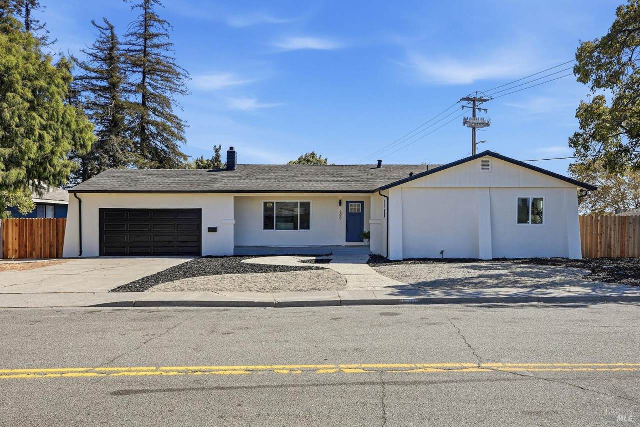 1600 Richards Court - Photo 1