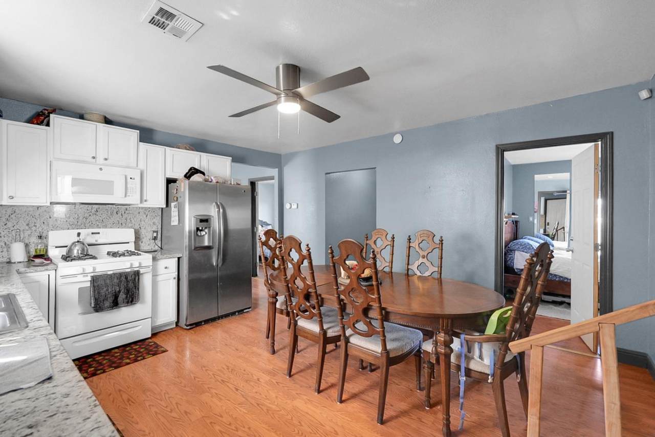 2111 Hackett Road - Photo 1