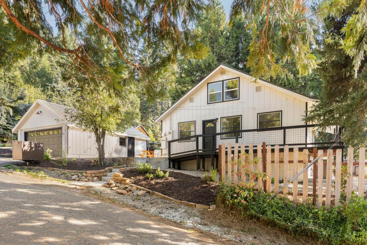 1648 2nd Street - Photo 1