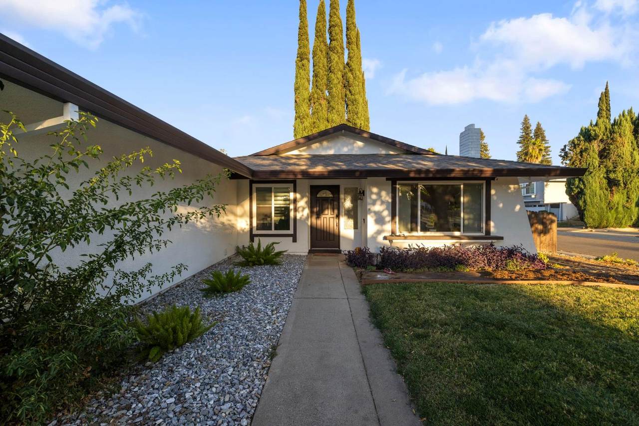 https://bt-photos.global.ssl.fastly.net/sacramento/1280_boomver_1_561232770-2.jpg