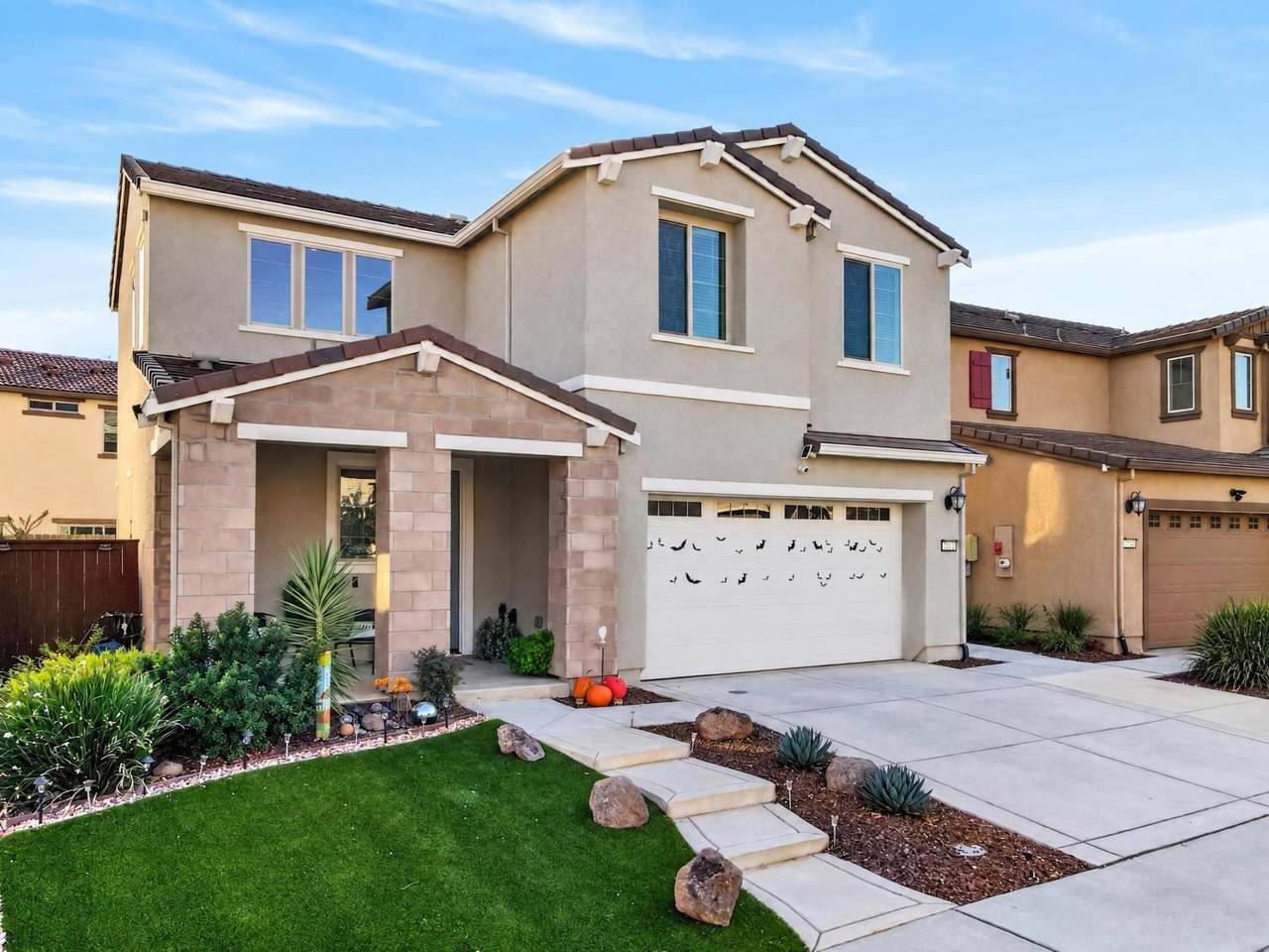 3812 Ivan Way - Photo 1