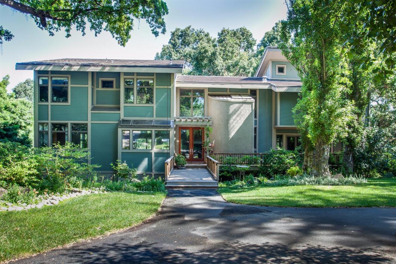 2507 River Road - Photo 1