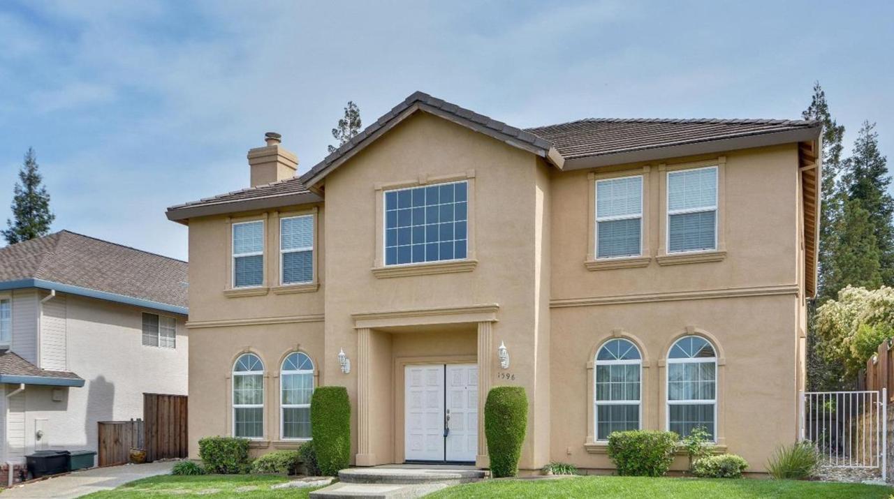 1596 Misty Wood Drive - Photo 1