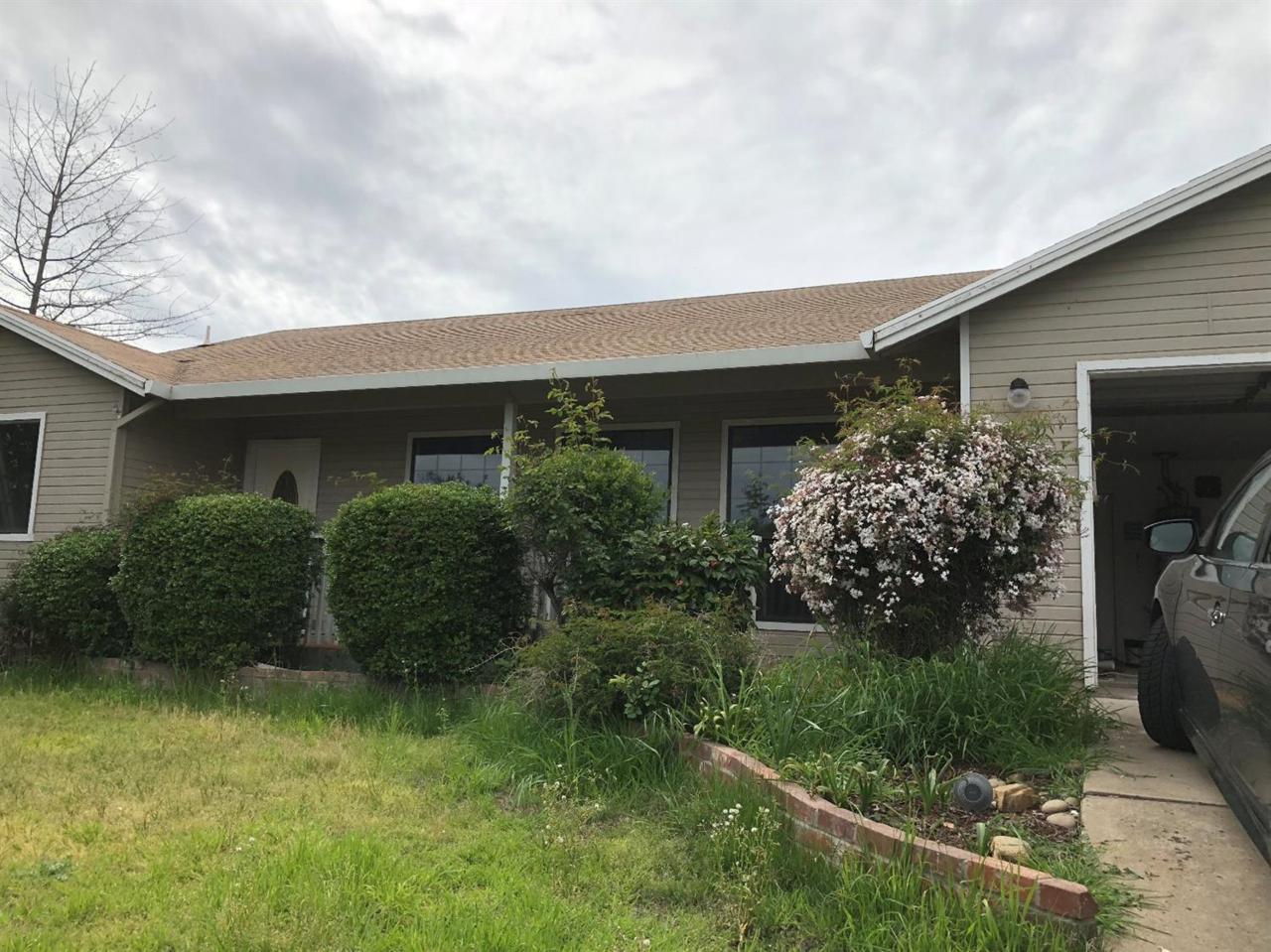 3560 Lakeview Drive - Photo 1