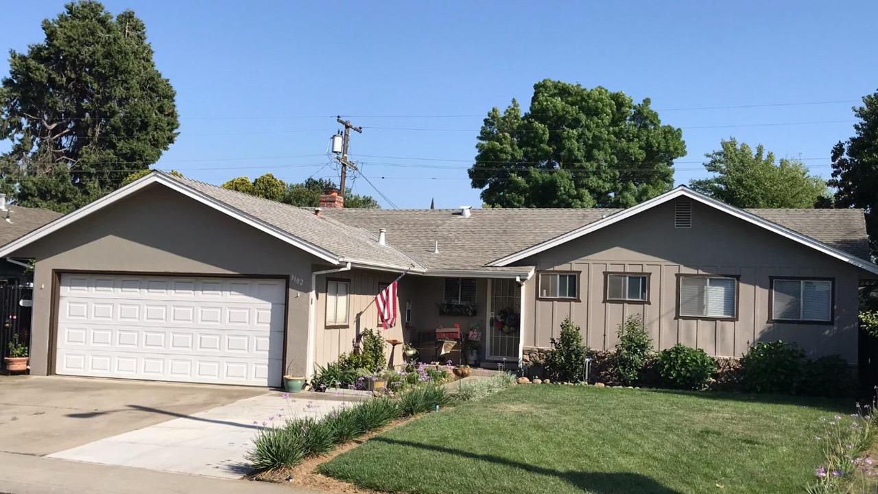 3102 De Ovan Avenue - Photo 1