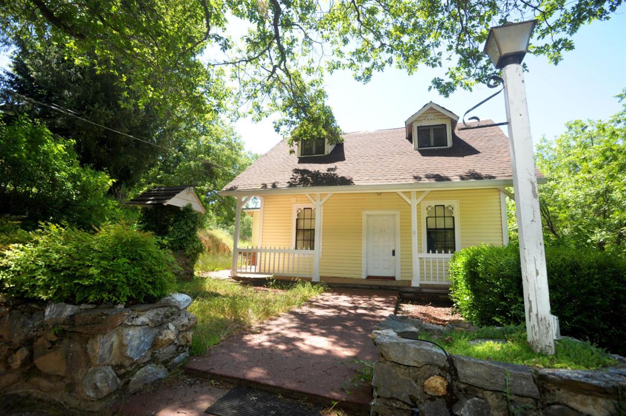 1520 Quarry Road - Photo 1