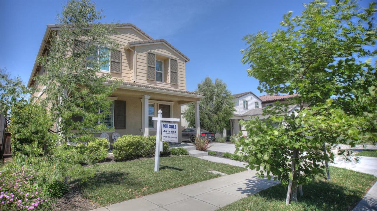 575 Marquis Way - Photo 1