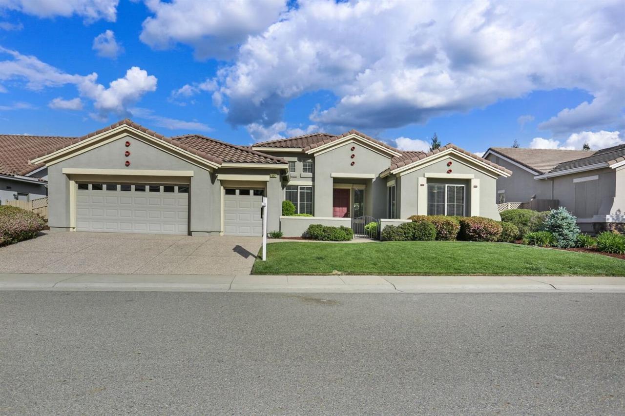 1817 Prairie View Lane - Photo 1