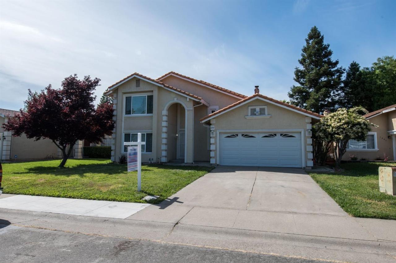 1257 Old West Drive - Photo 1