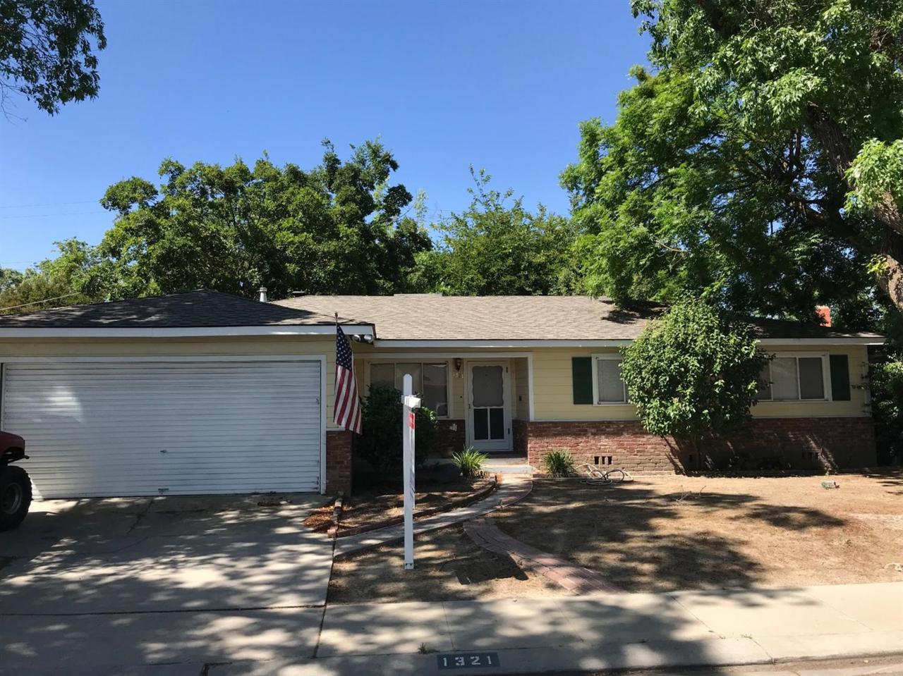 1321 Princeton Avenue - Photo 1