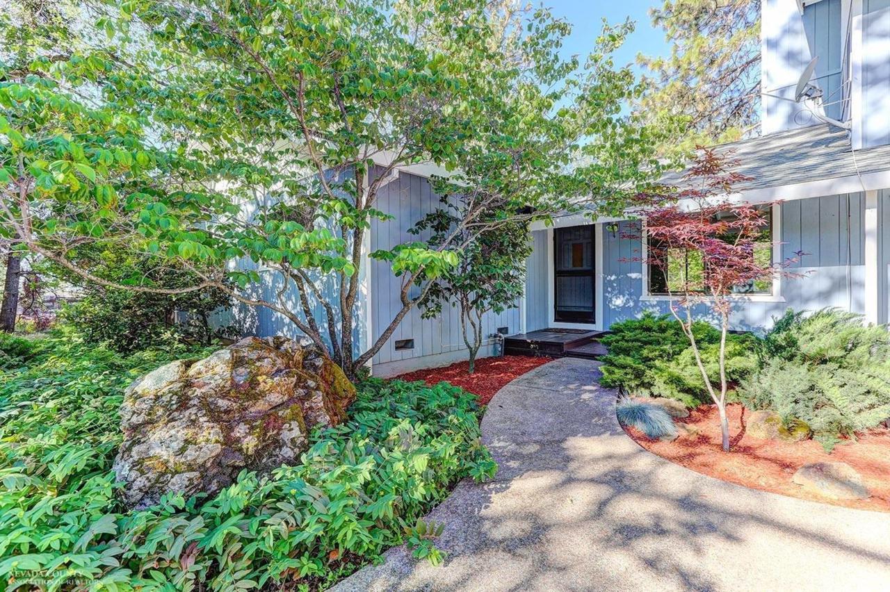 16261 Patricia Way - Photo 1