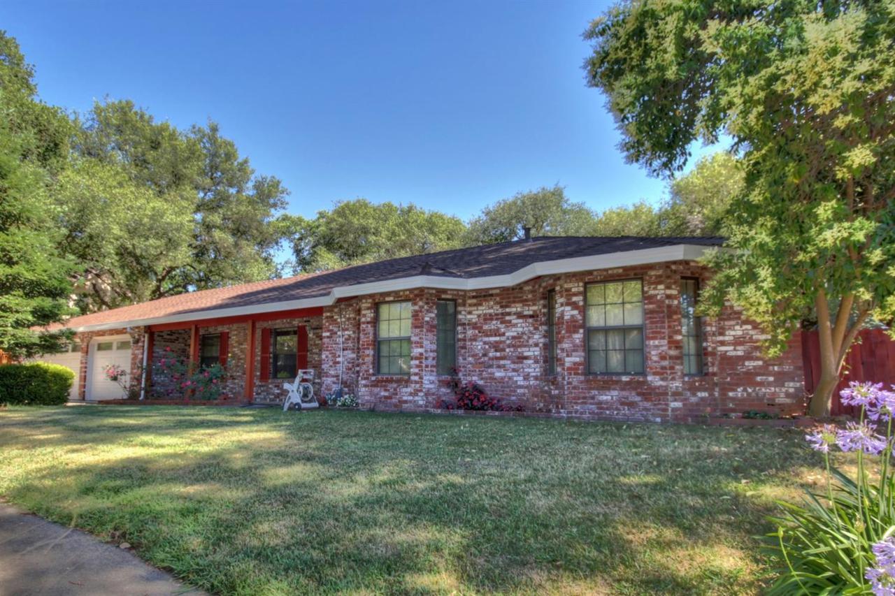 8616 Jaytee Way - Photo 1