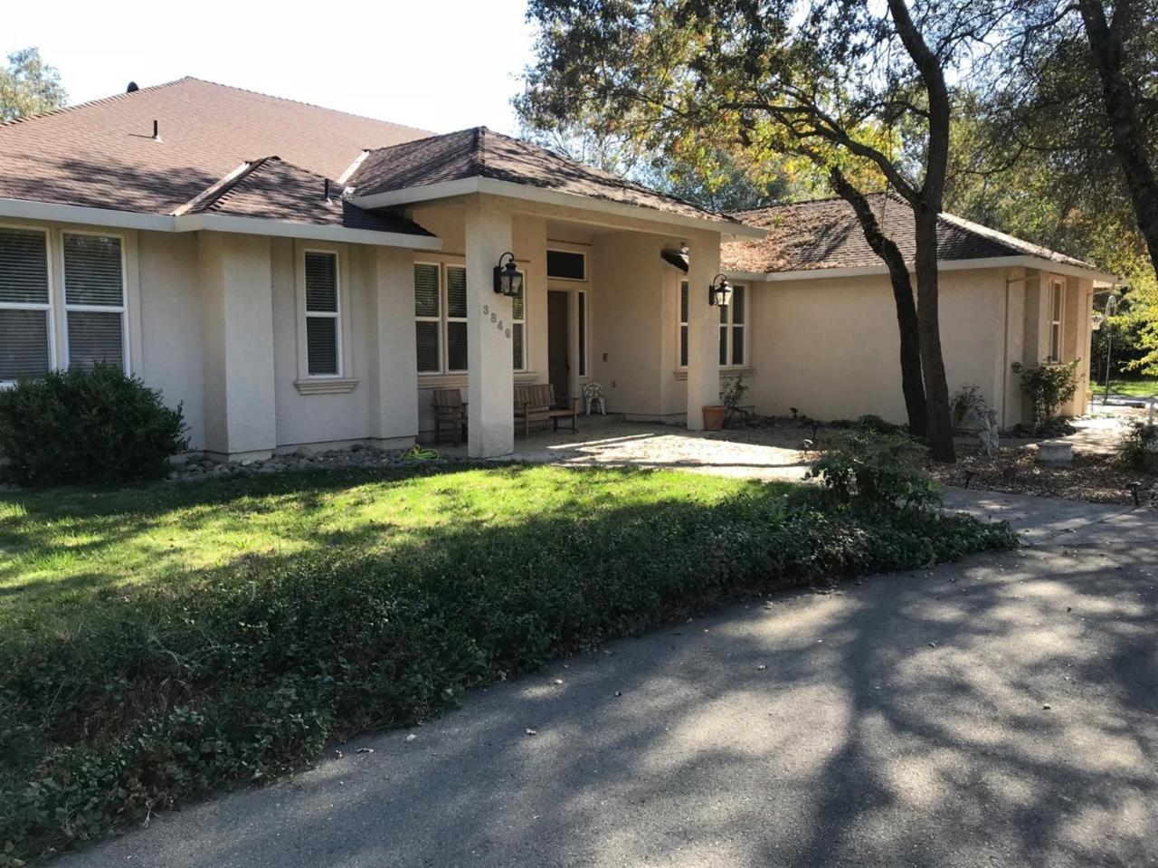 3849-3851 Oak Tree Lane - Photo 1