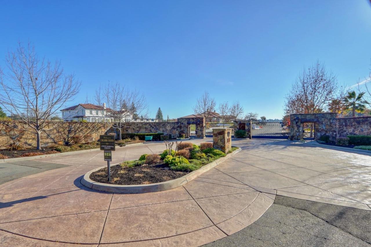 9050 Chelshire Estates Ct. - Photo 1