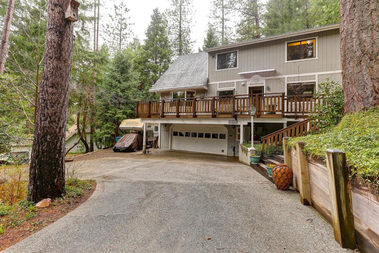 14940 Lake Lane - Photo 1