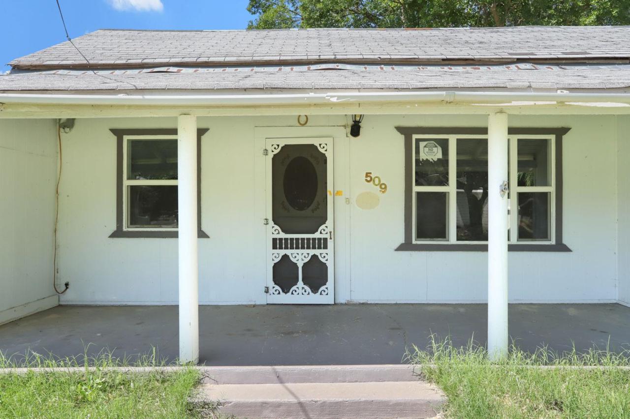 509 Preston - Photo 1