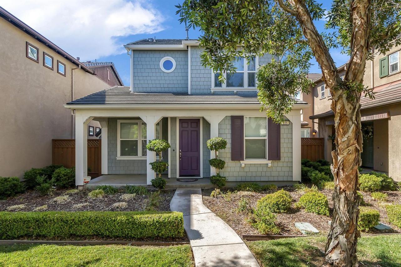 225 Santa Barbara Way - Photo 1