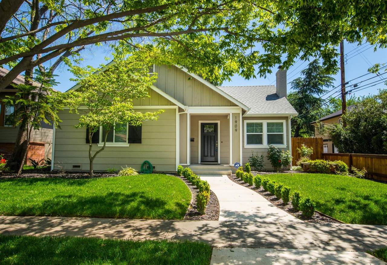 1909 49th Street - Photo 1
