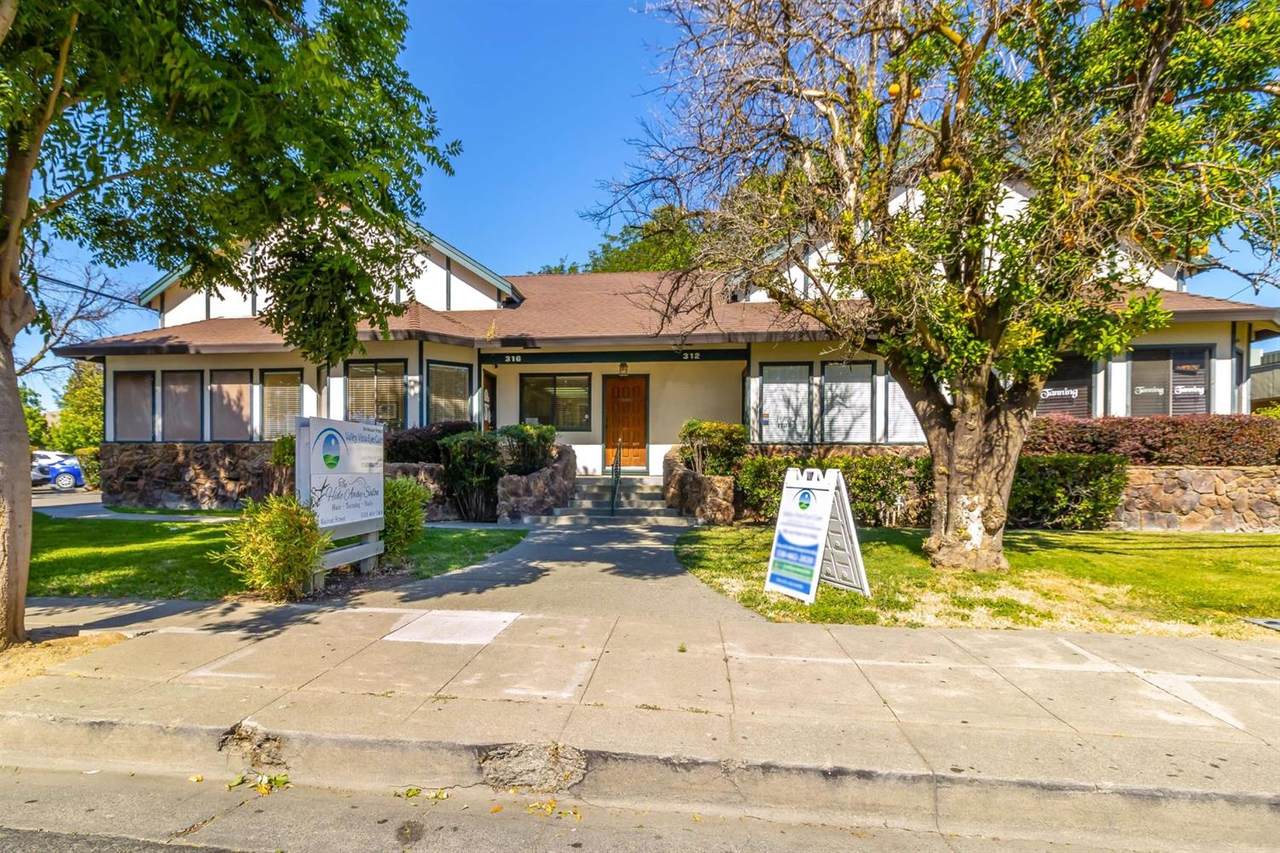 312 Walnut Street - Photo 1