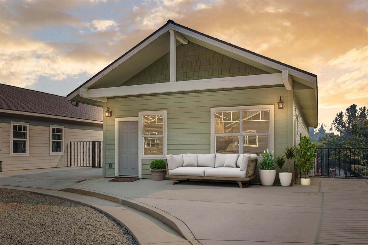 118 Shadow Wood Place - Photo 1