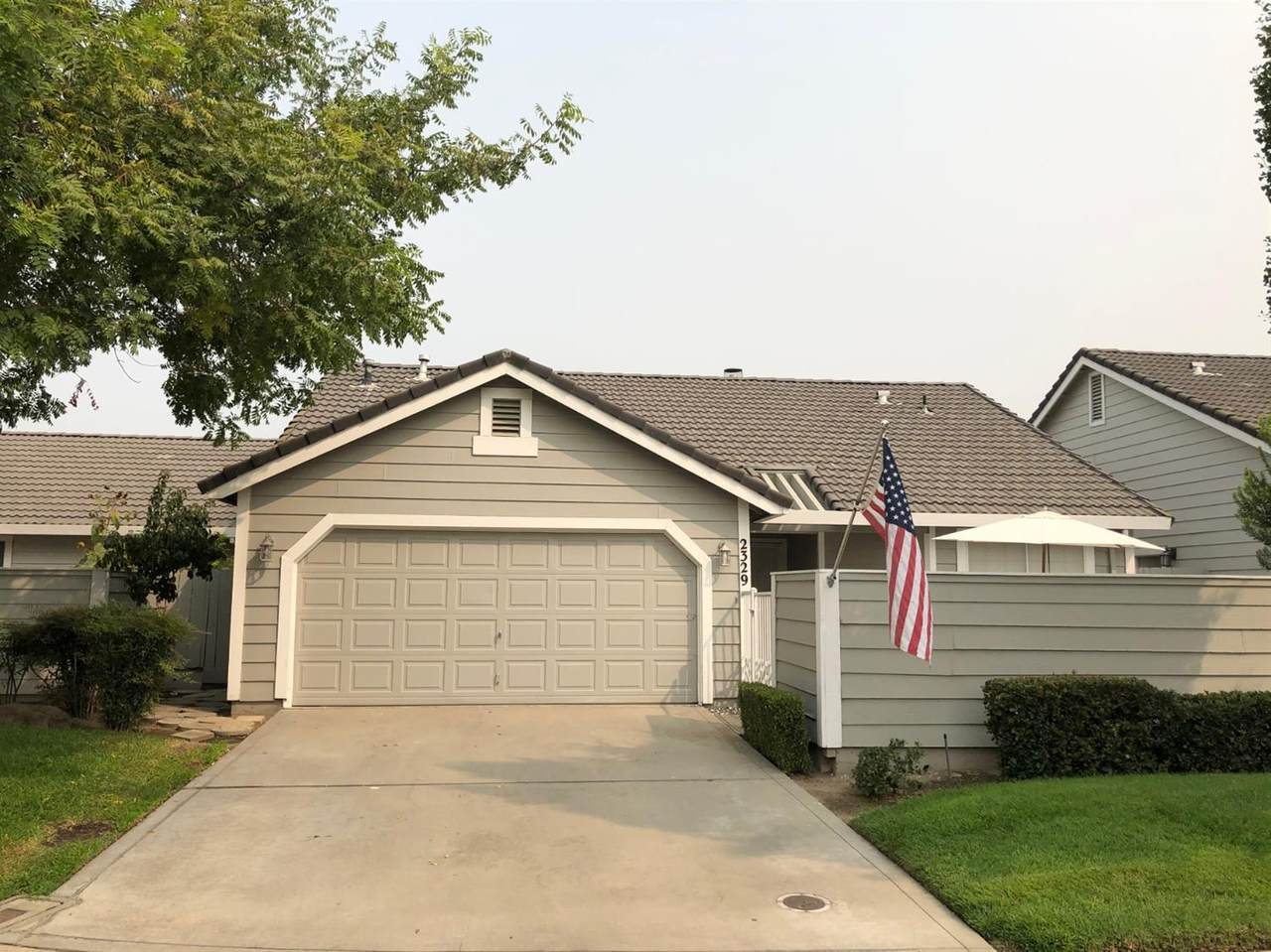 2329 Bolton Ct - Photo 1